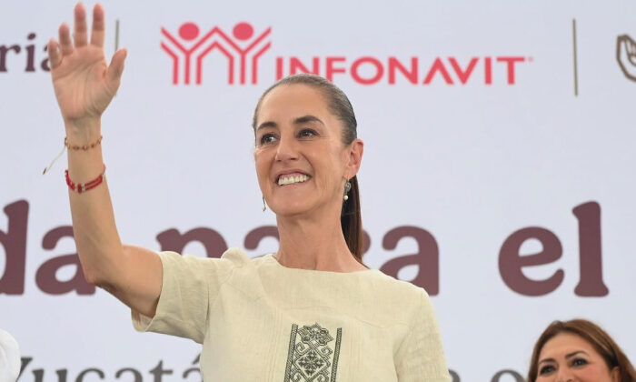 Sheinbaum anuncia revisión del sistema de salud y visitas sorpresa a hospitales
