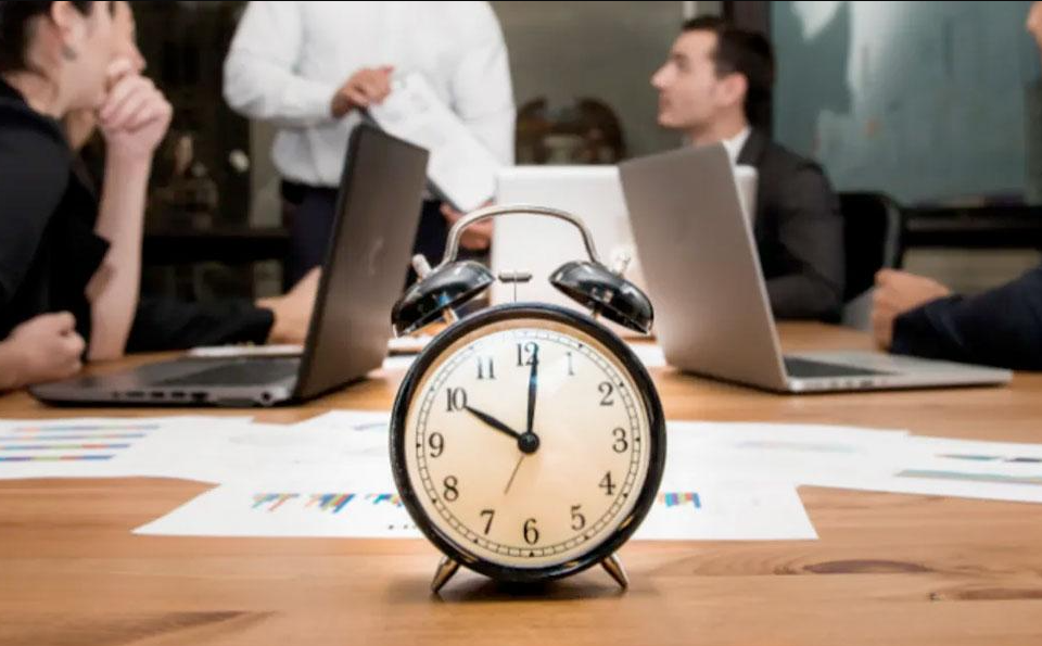 ¡Alerta en el comercio! Advierten posibles despidos y aumentos de precios por jornada de 40 horas