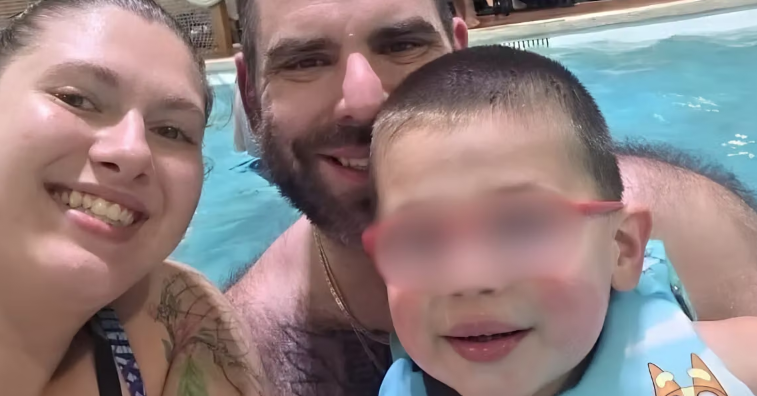 Mamá es acusada de apuñalar y matar a su esposo e hijo de 3 años en EU
