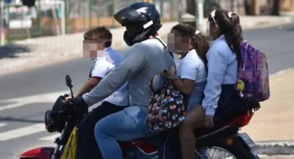 🏍️ Menores de 12 años ya no podrán viajar en motocicleta en Tamaulipas